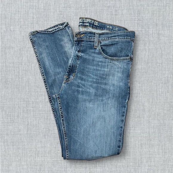 Men Distress Straight leg denim jeans in Blue - Picture 2 of 5